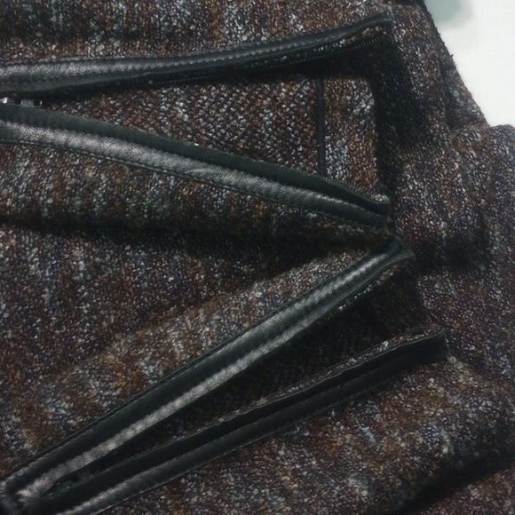 ST JOHN Collection Boucle Tweed Leather Trim Double- Breasted Blazer Jacket - Picture 11 of 16